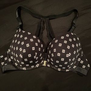 Cacique Front clip, Lace Back Flower Bra-44-B